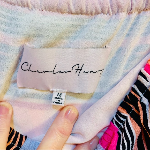 Bright Colorful On/Off Shoulder Party Dress with Ruffled Hem Sz. M - Picture 10 of 16